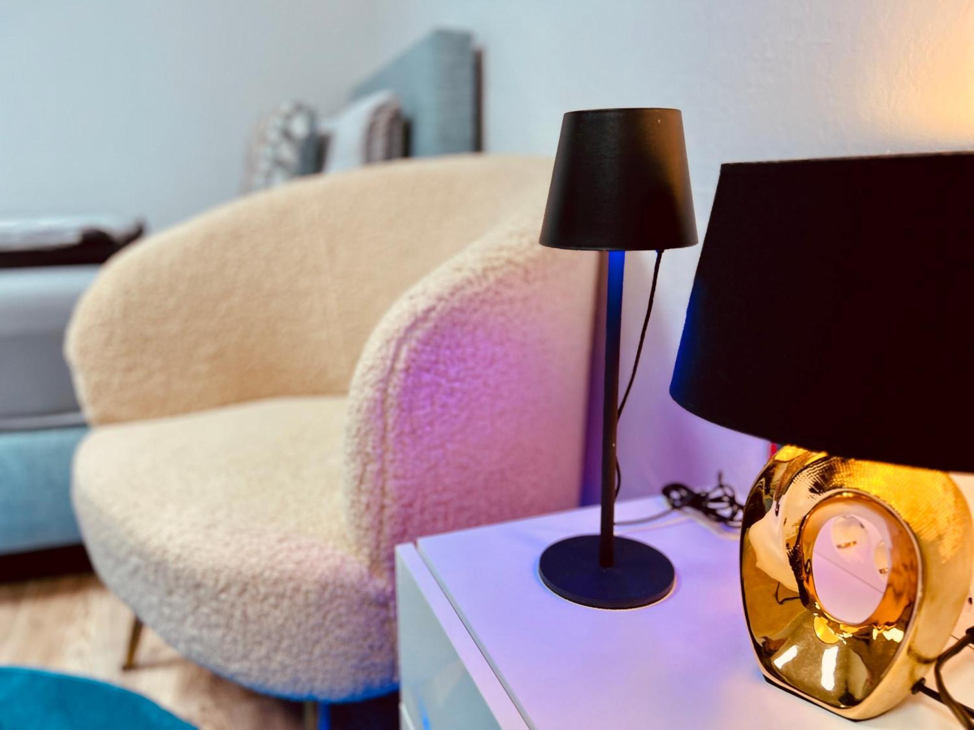 Cologne Luxe Living: Opulent Elegance Unleashed Apartamento Exterior foto